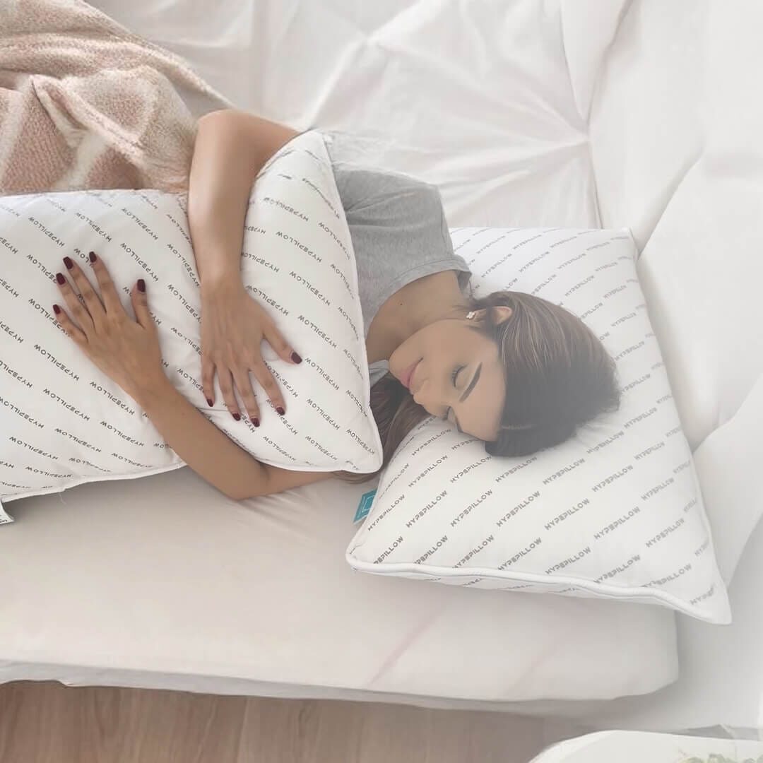Banner iman hug hypepillow